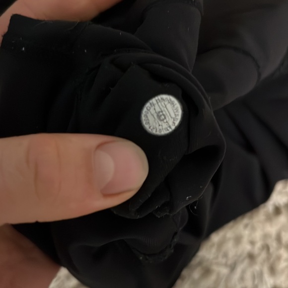 Lululemon wonder unders size 6 - Picture 5 of 5